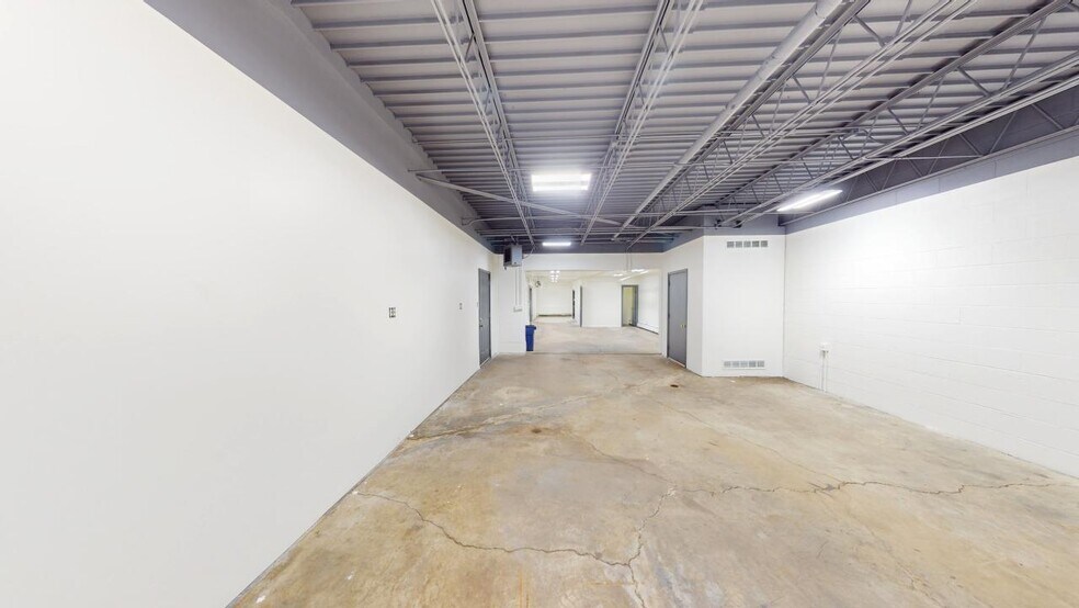 50 E Palatine Rd, Palatine, IL à louer - Photo de l’immeuble – Image 3 sur 21