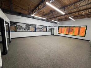 359 Livernois St, Ferndale, MI à louer Photo intérieure– Image 2 sur 3