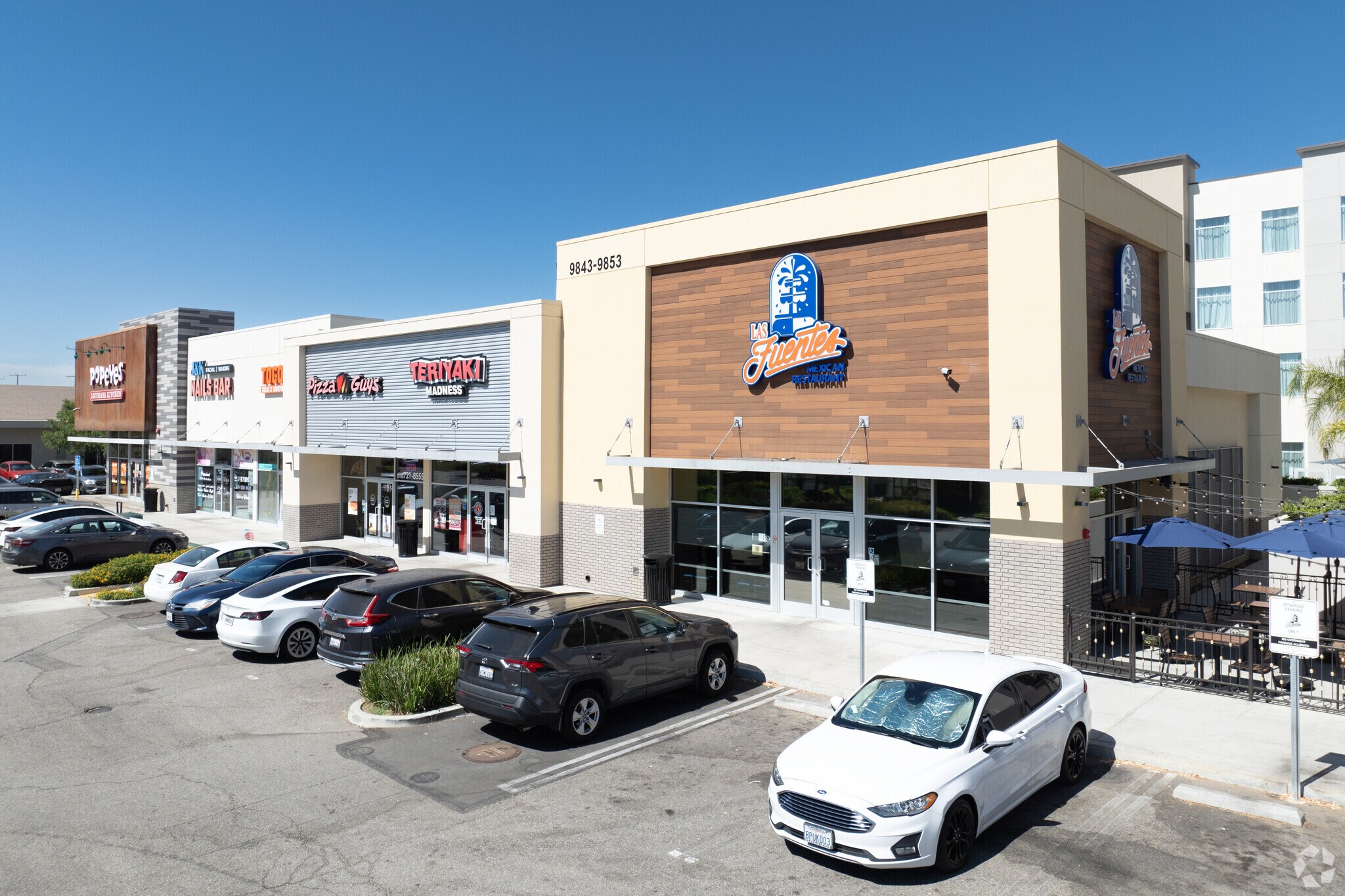 9843-9853 Mason Ave, Chatsworth, CA à vendre Photo principale– Image 1 sur 5