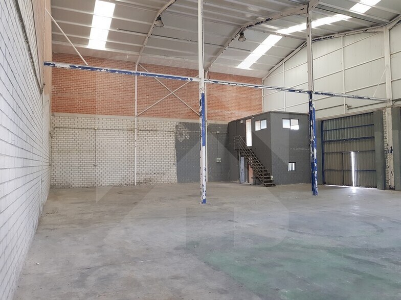 Industriel/Logistique dans Valdemoro, Madrid à vendre - Photo de l’immeuble – Image 3 sur 5