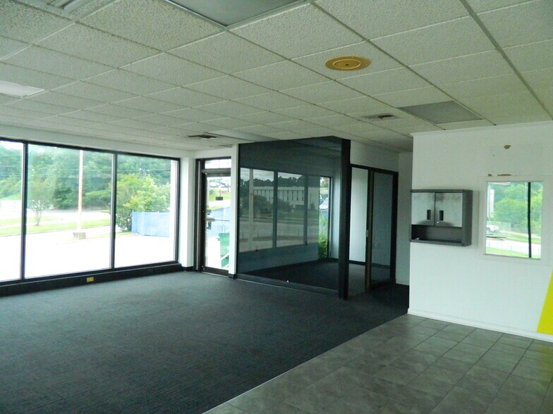 635 East Blvd, Montgomery, AL à louer - Photo de l’immeuble – Image 2 sur 7