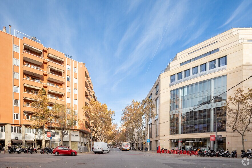 Carrer de Berlín, 38-48, Barcelone, Barcelona à louer - Photo de l’immeuble – Image 3 sur 10