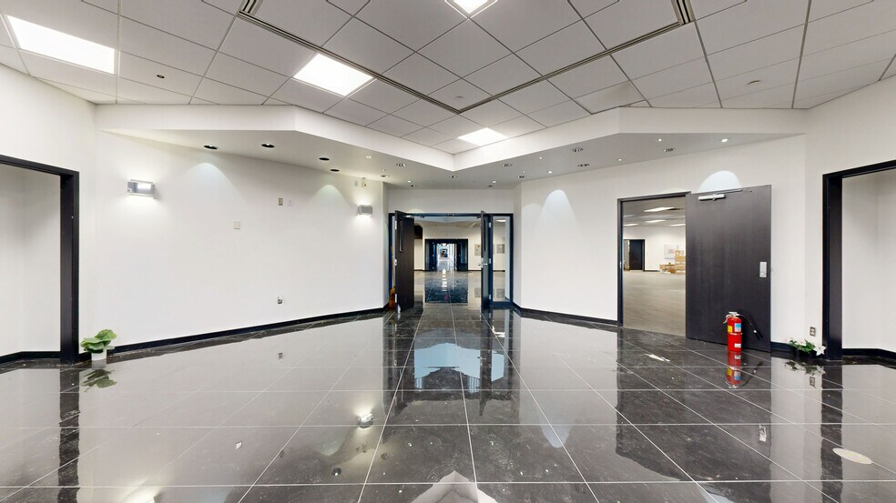 5300 Crosswind Dr, Columbus, OH à louer - Numérisation 3D Matterport – Image 3 sur 38