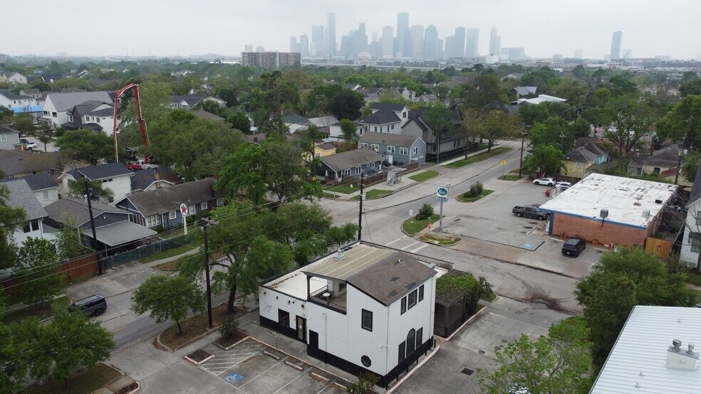 801 Studewood St, Houston, TX à louer - Photo de l’immeuble – Image 3 sur 10
