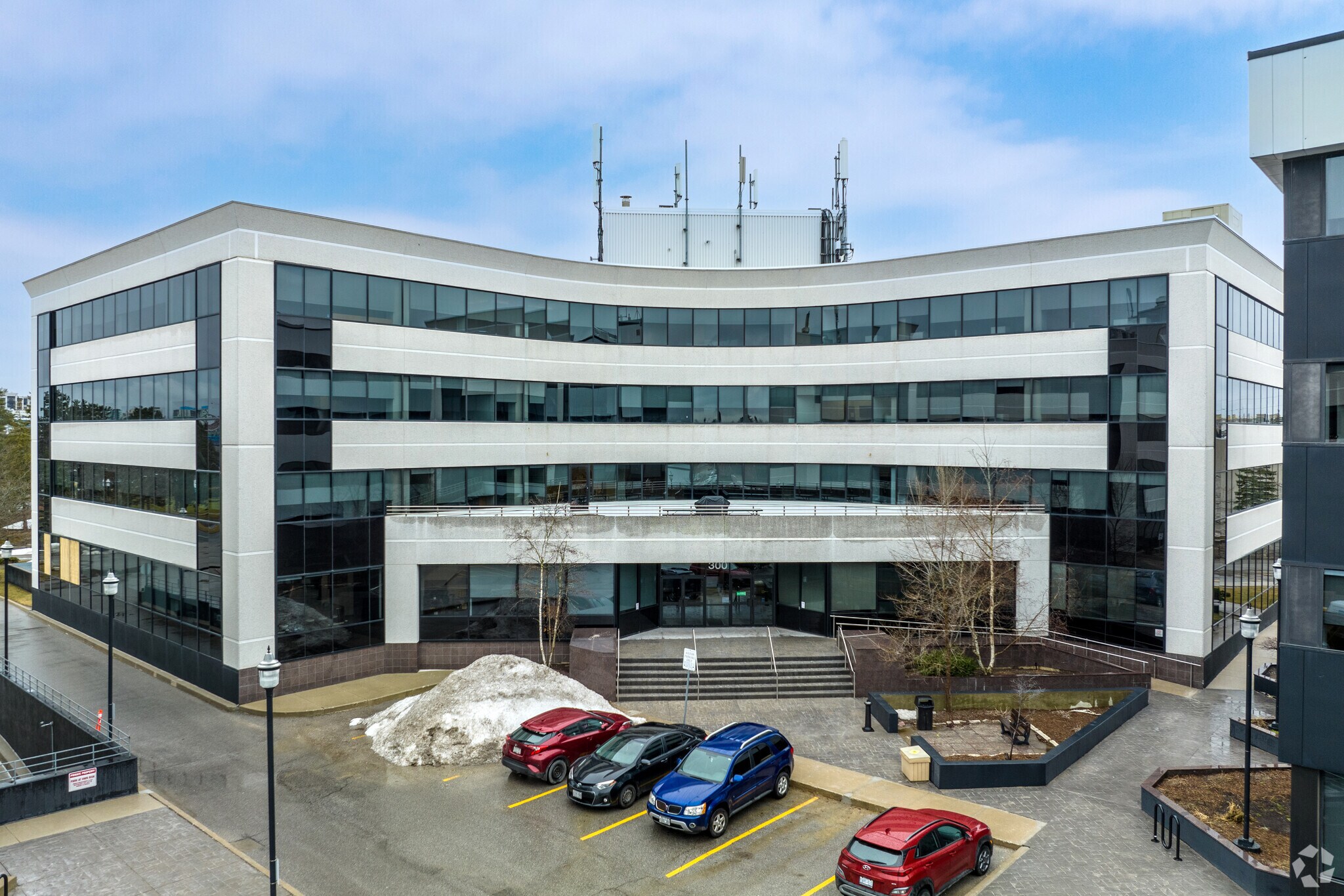 300 Town Centre Blvd N, Markham, ON à louer Photo de l’immeuble– Image 1 sur 6