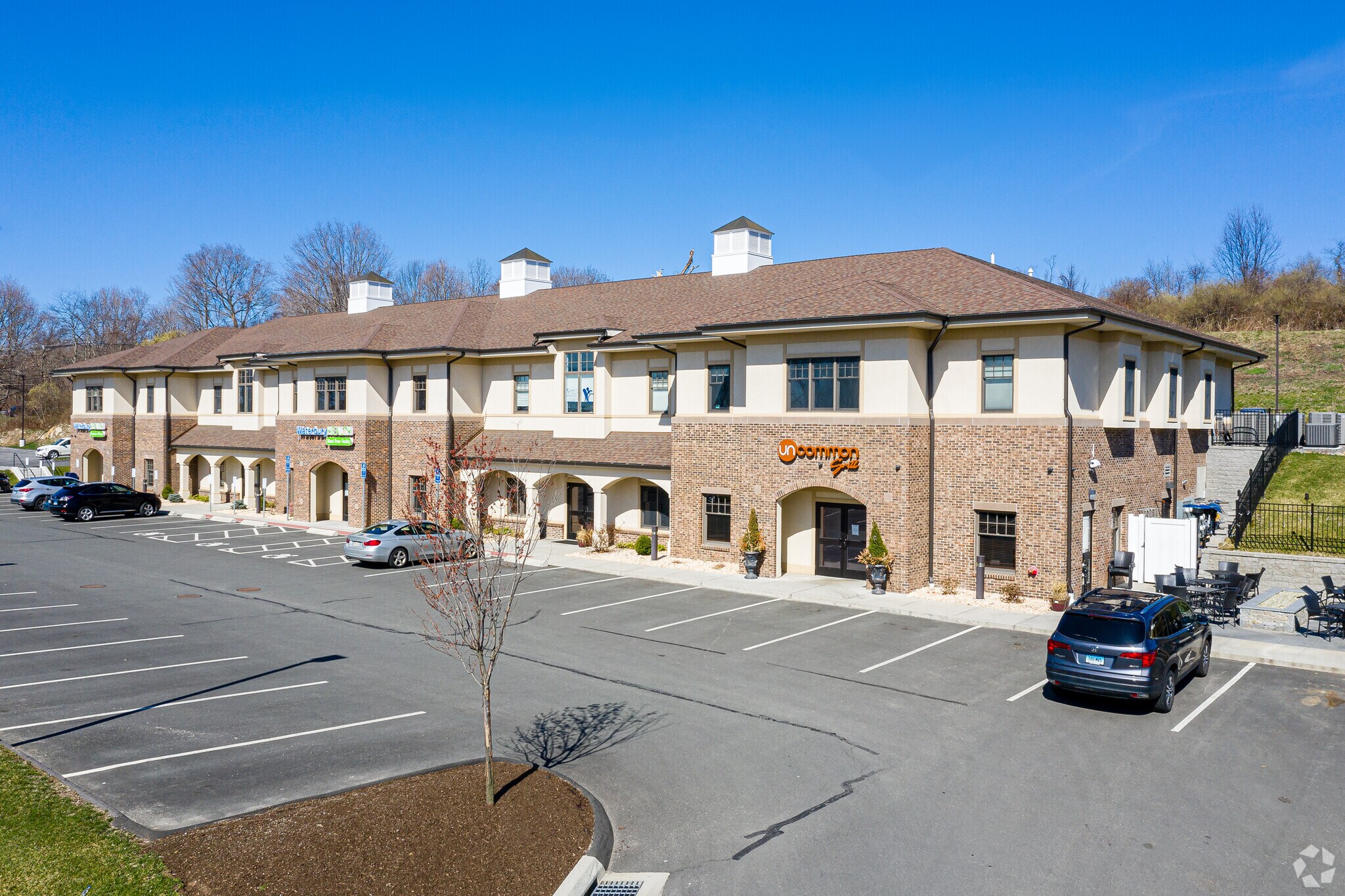 777 Echo Lake Rd, Watertown, CT à louer Photo principale– Image 1 sur 6