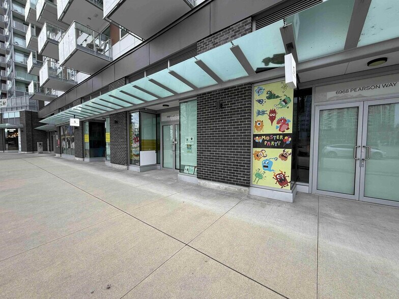 6900-6928 Pearson Way, Richmond, BC à vendre - Photo de l’immeuble – Image 2 sur 2