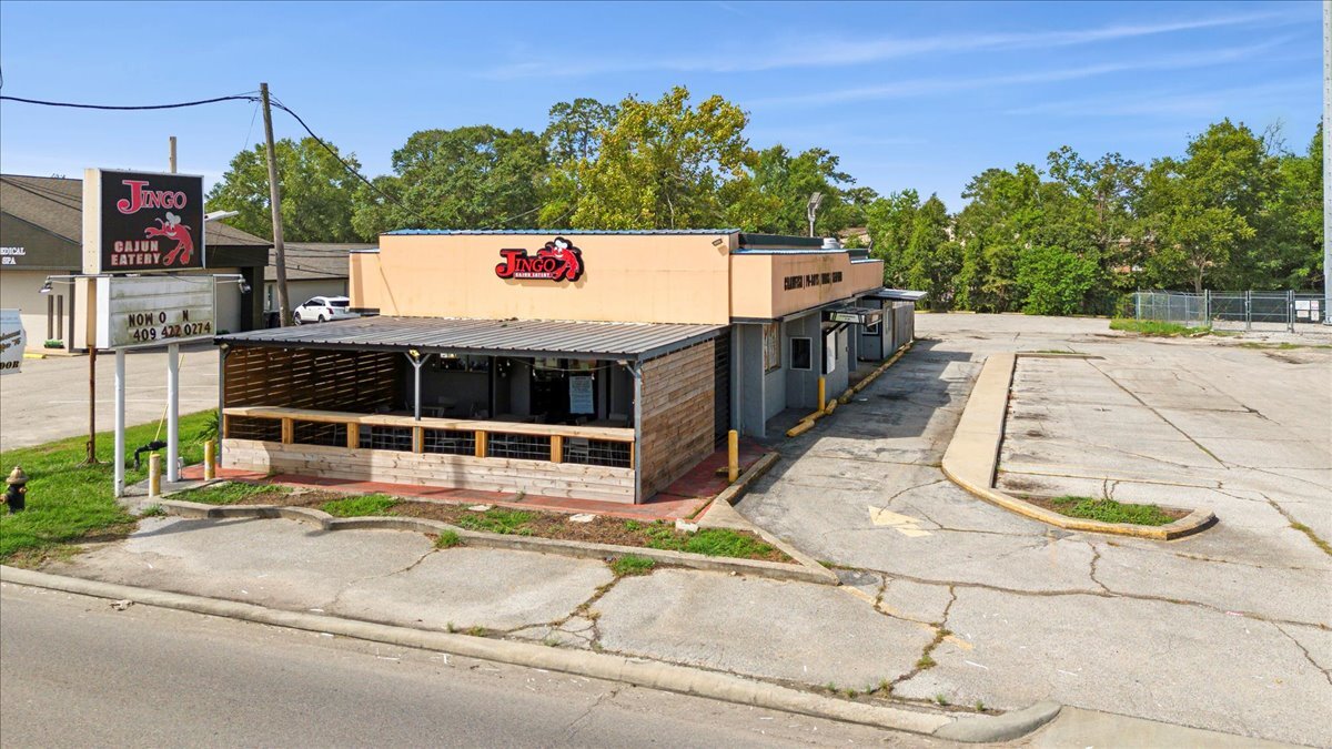 425 N Main Rd, Vidor, TX à vendre Photo de l’immeuble– Image 1 sur 32
