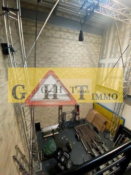 Industriel/Logistique dans Bussy-Saint-Martin à vendre - Photo de l’immeuble – Image 1 sur 7