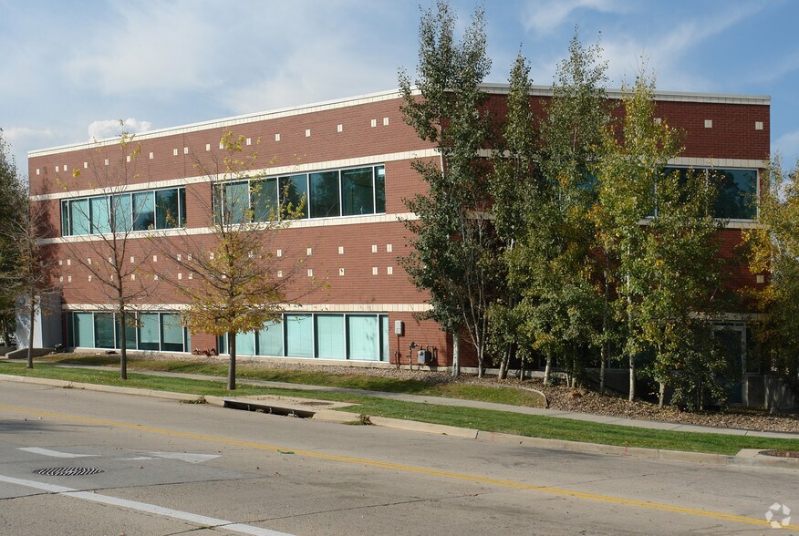 4041 Hanover Way, Boulder, CO à louer - Photo de l’immeuble – Image 2 sur 56