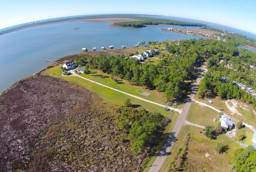 17344 Oyster Bay Rd, Gulf Shores, AL à vendre - Photo de l’immeuble – Image 3 sur 15