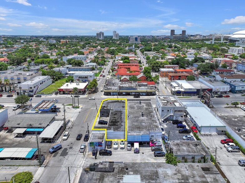 1798 W Flagler St, Miami, FL à vendre - Photo de l’immeuble – Image 3 sur 11