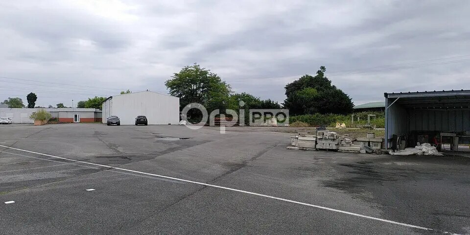 Local d’activités dans Lescar à louer - Photo de l’immeuble – Image 1 sur 4