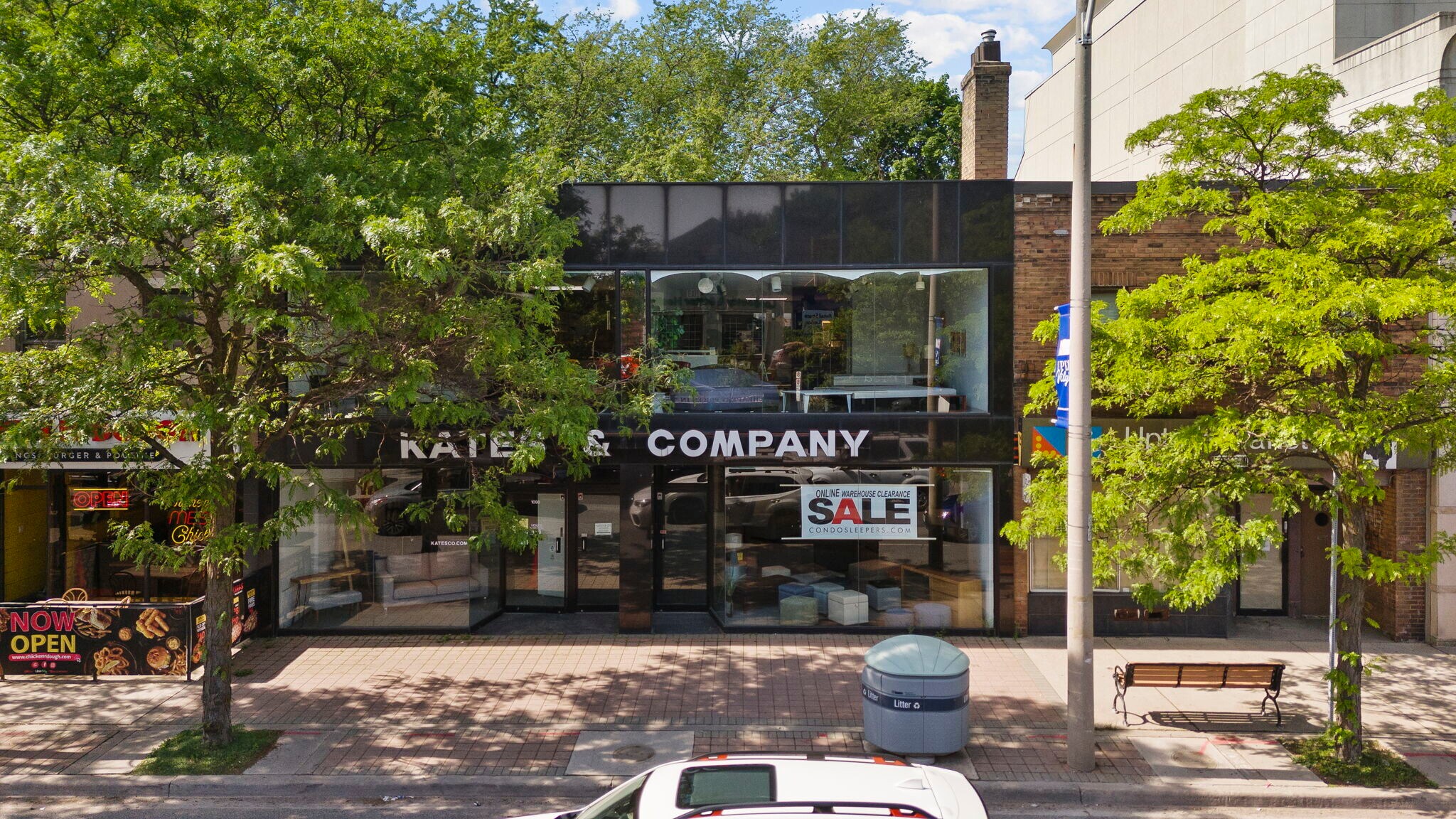 1092 Eglinton Av W, Toronto, ON à vendre Photo principale– Image 1 sur 19