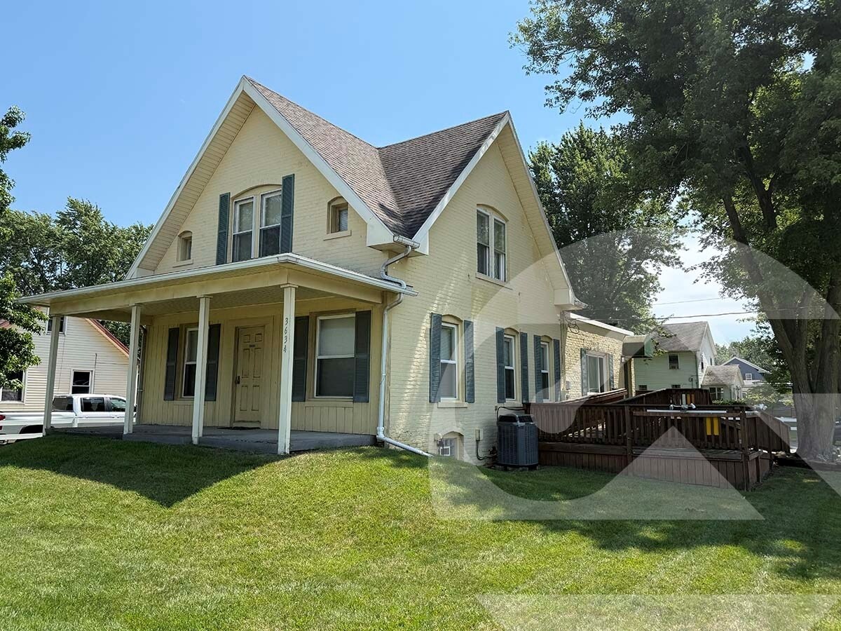 3634 Navarre Ave, Oregon, OH à vendre Photo de l’immeuble– Image 1 sur 5
