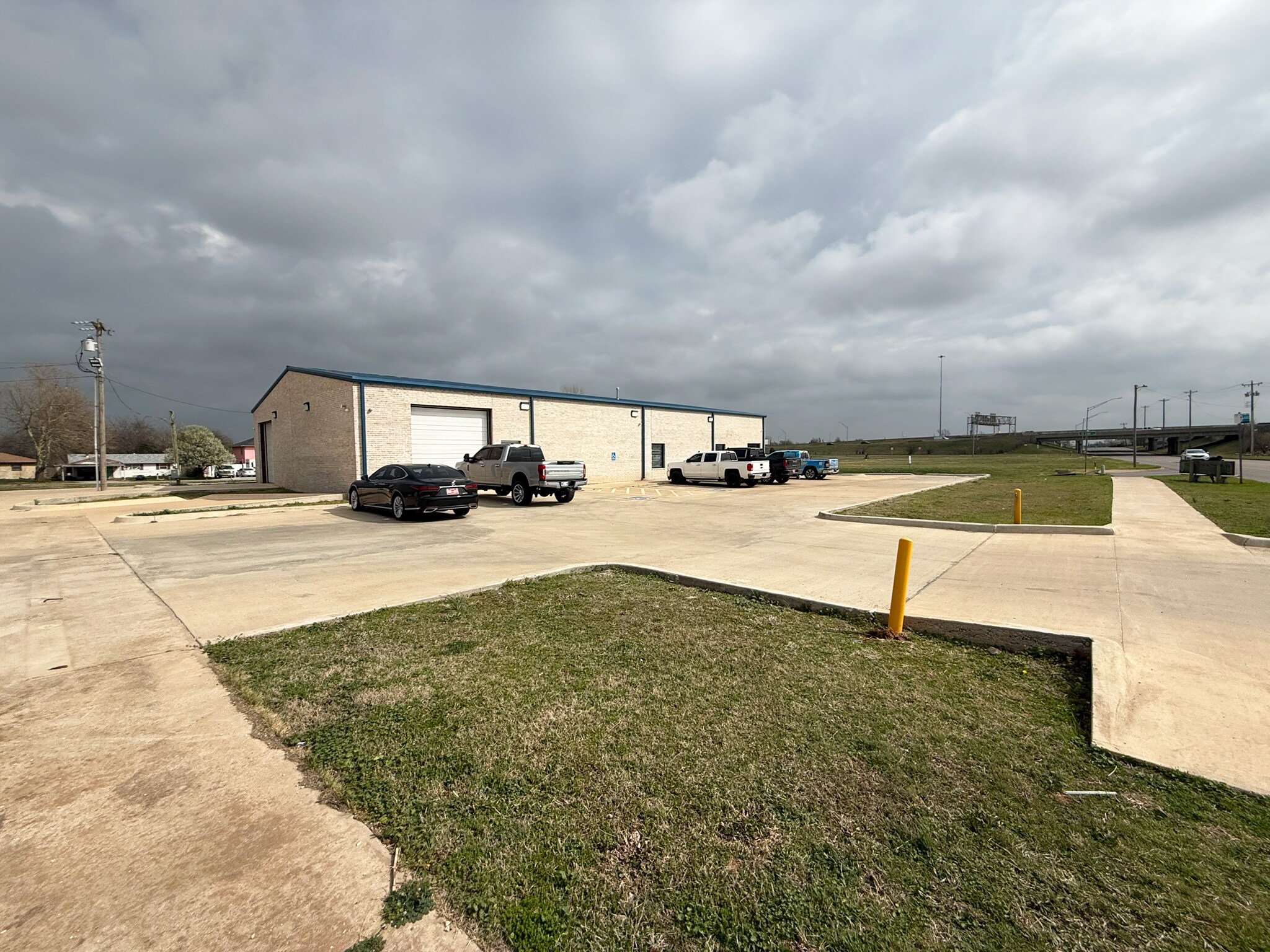 3607 & 3617 SW 44th St portfolio portefeuille de 2 biens à vendre sur LoopNet.fr Photo principale– Image 1 sur 3