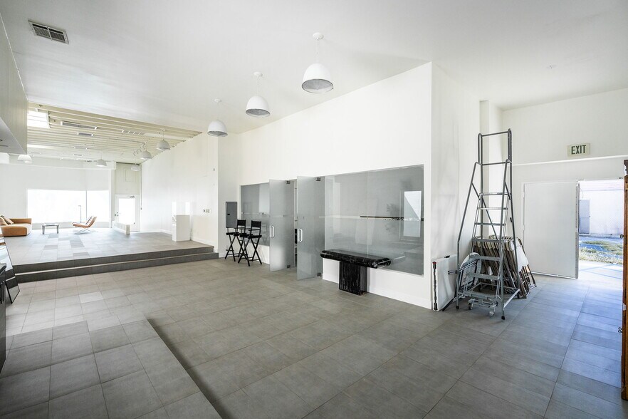 723-727 N Fairfax Ave, Los Angeles, CA à louer - Photo de l’immeuble – Image 2 sur 63