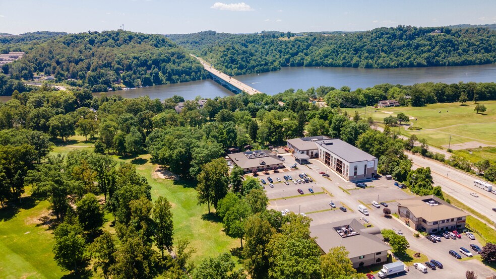 Cranberry Square, Morgantown, WV à vendre - Aérien – Image 3 sur 21