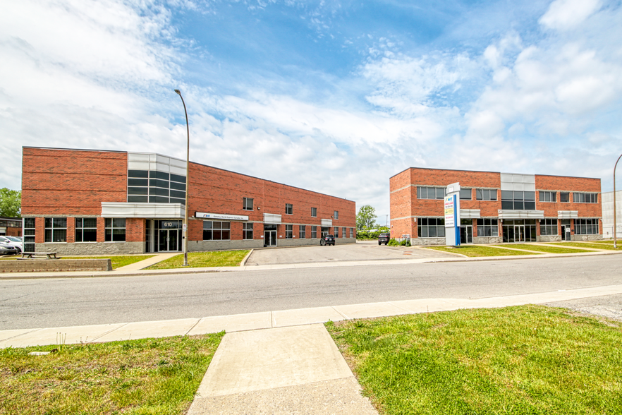 610-650 Av Orly, Dorval, QC à louer - Photo de l’immeuble – Image 2 sur 10