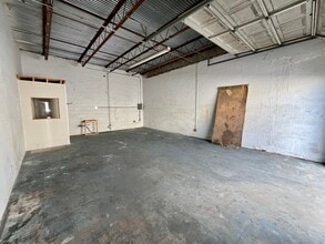 4101-4119 Bandy Blvd, Fort Pierce, FL à louer Photo intérieure– Image 2 sur 5