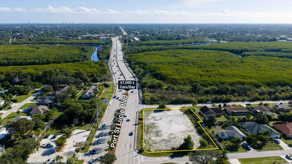 774 SE Port St Lucie Blvd, Port Saint Lucie, FL à vendre - Aérien – Image 2 sur 10