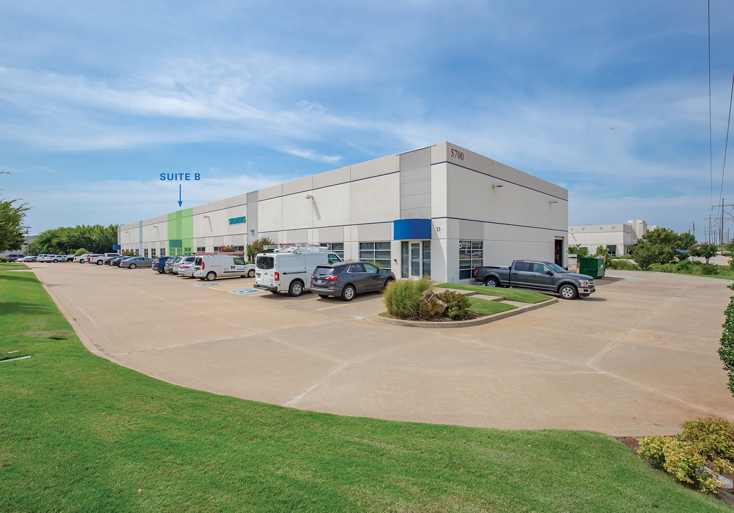 5700 SW 36th St, Oklahoma City, OK à louer Photo de l’immeuble– Image 1 sur 2