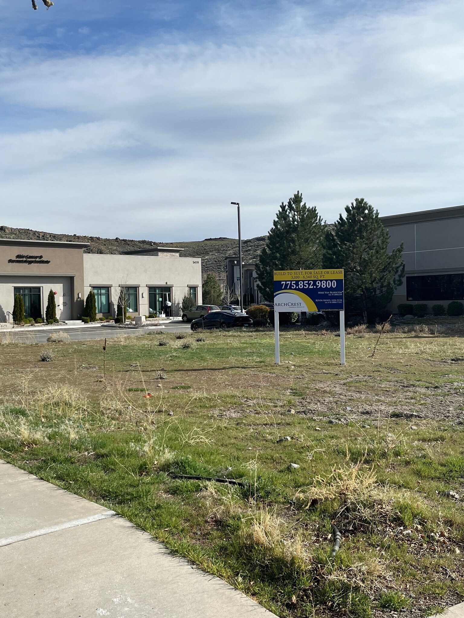 5502 Longley Ln, Reno, NV à louer Photo principale– Image 1 sur 5