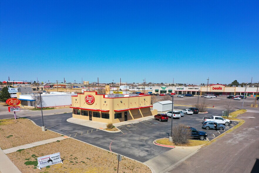 1700 W Dickinson Blvd, Fort Stockton, TX à vendre - Photo de l’immeuble – Image 2 sur 2