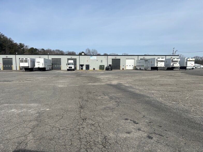 1201 E Church St, Cherryville, NC à vendre - Photo principale – Image 1 sur 1