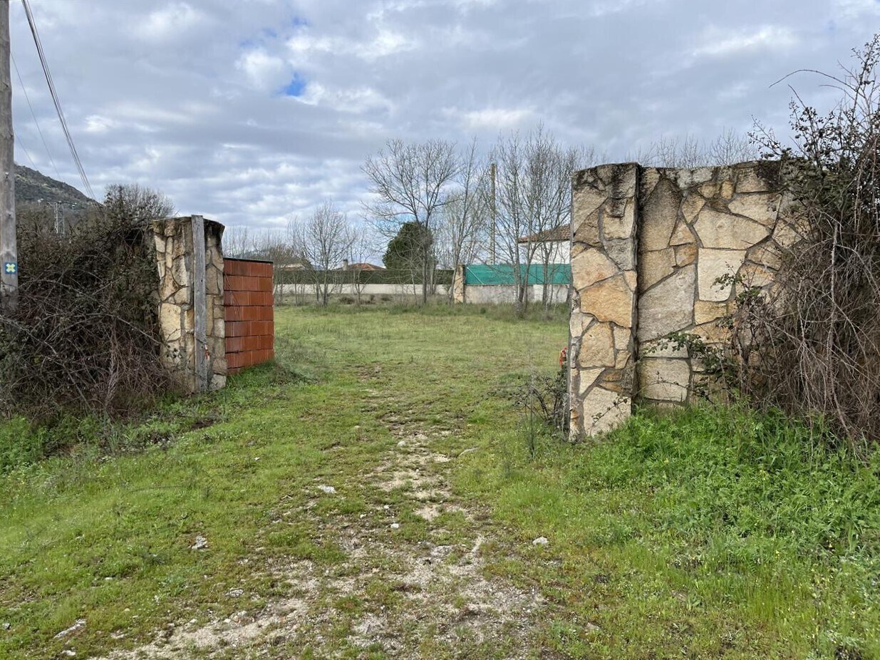 Camino de Umbrias Urb Prado Concejo, 14, Navaluenga, Ávila à vendre Photo principale– Image 1 sur 32