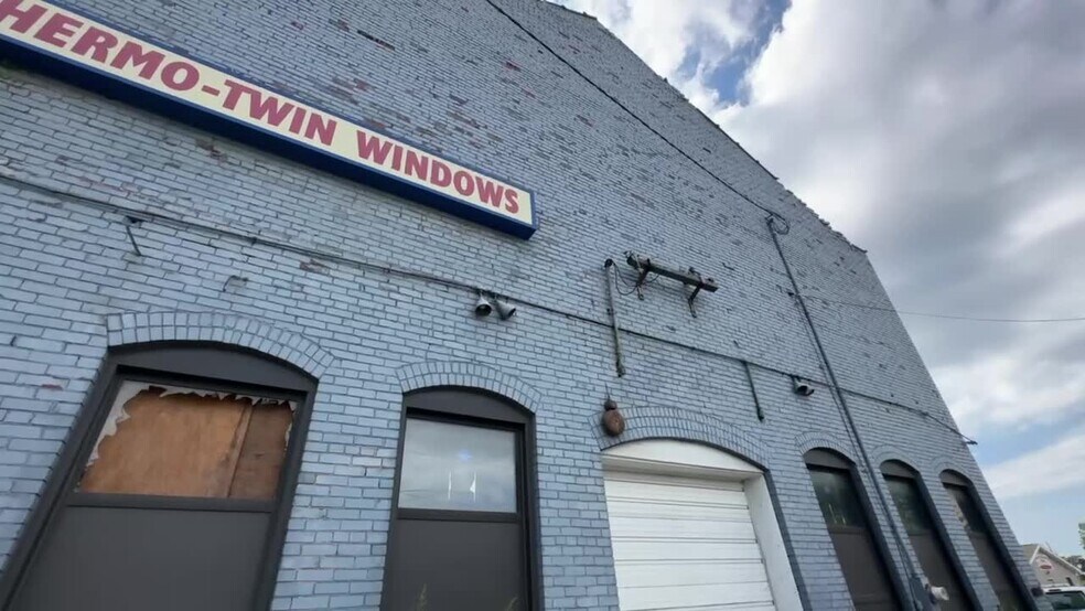 1722 Raspberry st, Erie, PA à vendre - Vidéo sur l’annonce professionnelle – Image 2 sur 13