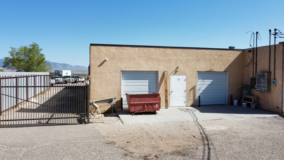 506 Frontage Rd NE, Rio Rancho, NM à vendre - Photo de l’immeuble – Image 3 sur 8