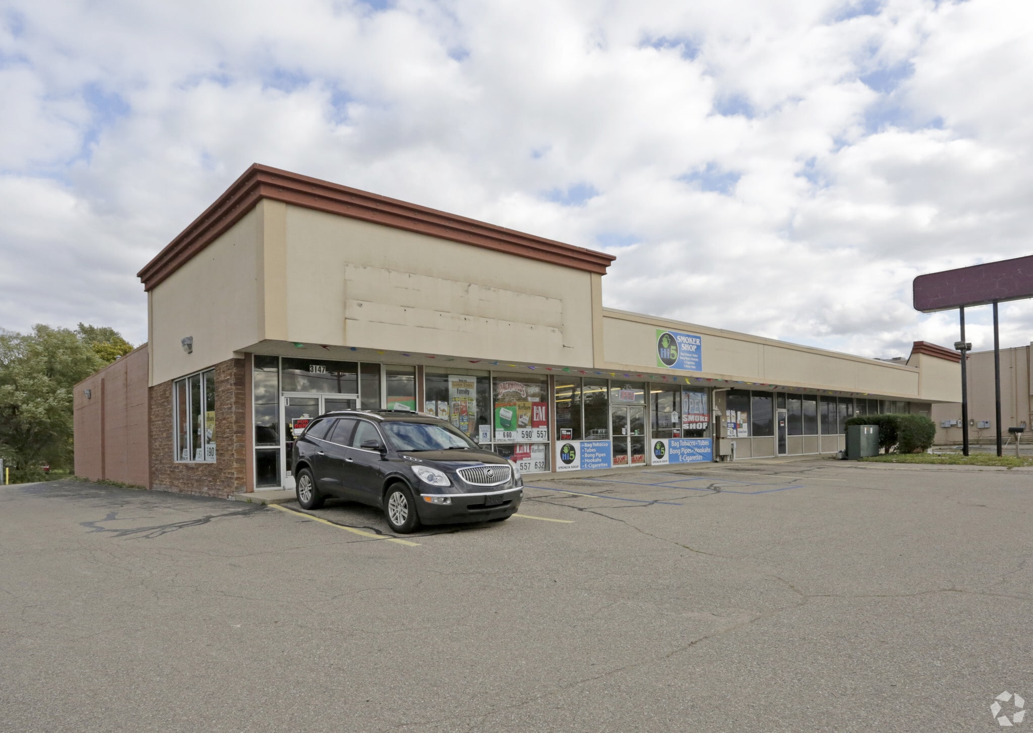 3147 S Dort Hwy, Burton, MI à louer Photo principale– Image 1 sur 17