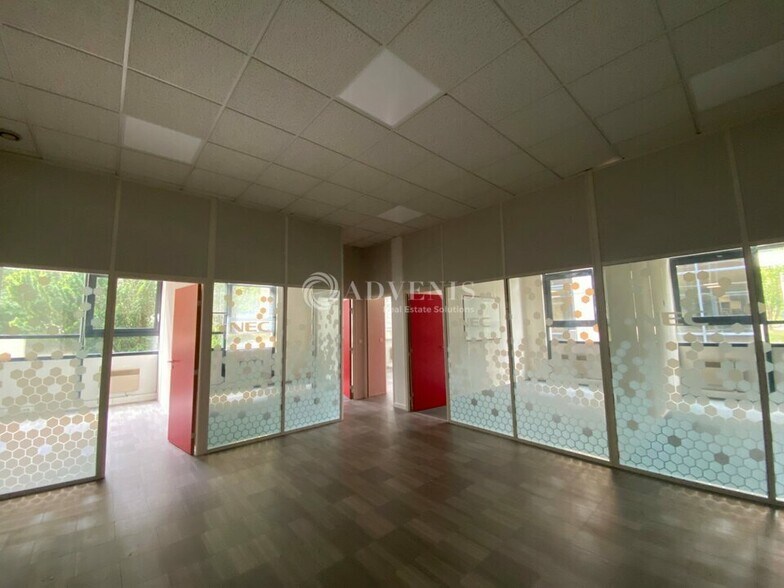 3 Boulevard Des Chênes, Guyancourt à louer - Photo intérieure – Image 3 sur 6