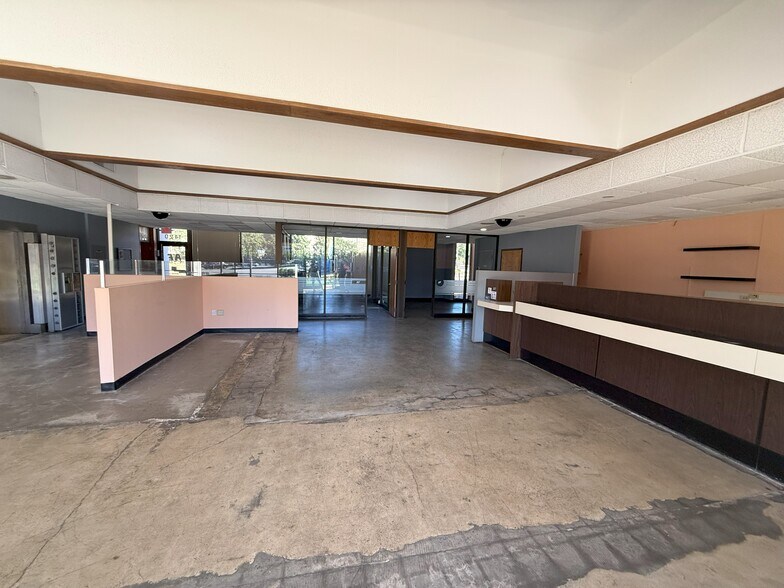 1420 Hardimont Rd, Raleigh, NC à louer - Photo de l’immeuble – Image 3 sur 10