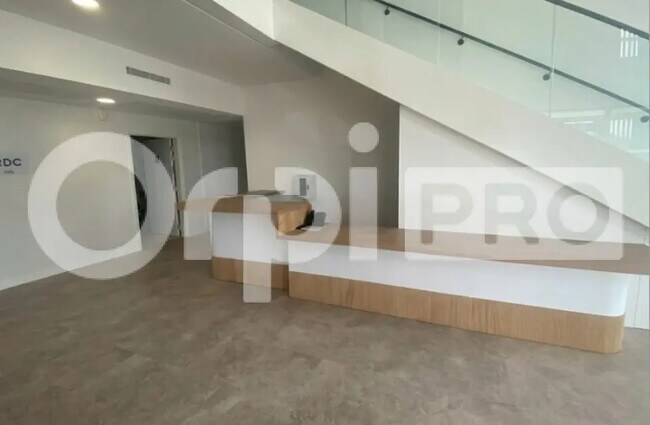 Plus de détails pour Bureau à vendre