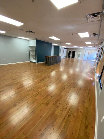 251 Worcester St, Natick, MA à louer - Photo intérieure – Image 2 sur 13