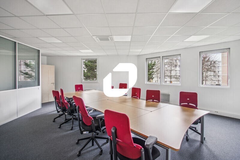 Bureau dans Nanterre à louer - Photo intérieure – Image 2 sur 12