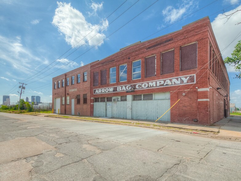 1144 NW 4th St, Oklahoma City, OK à vendre - Photo de l’immeuble – Image 1 sur 25