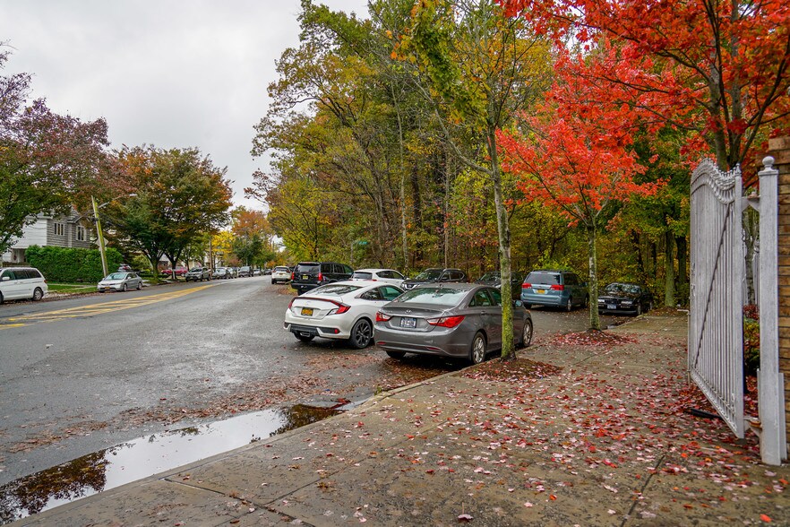 465 Belfield Ave, Staten Island, NY à louer - Photo de l’immeuble – Image 2 sur 23