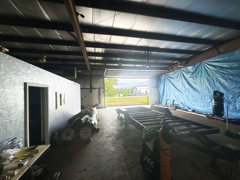 312 Portland Rd, Waterloo, WI à louer - Photo de l’immeuble – Image 2 sur 9