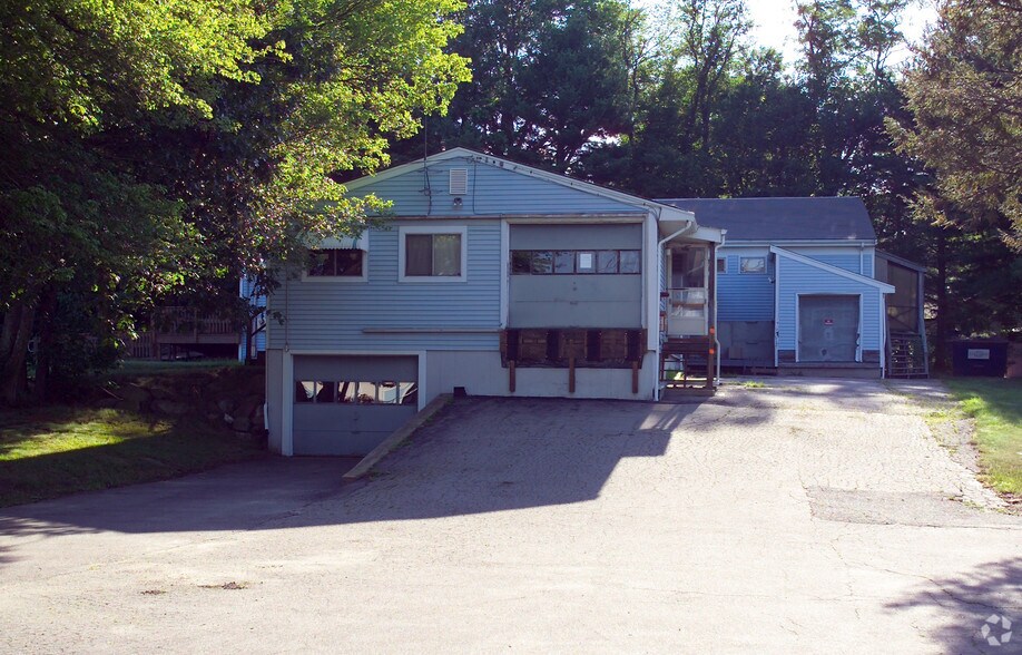 79 Taunton St, Plainville, MA à louer - Photo de l’immeuble – Image 2 sur 2