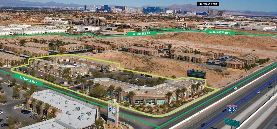 6640 S Tenaya Way, Las Vegas, NV à louer - Photo de l’immeuble – Image 3 sur 43