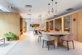 Plus de détails pour 143 Boulevard René Cassin, Nice - Coworking à louer