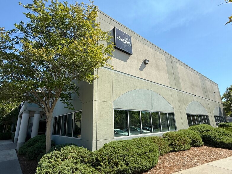 1921 Arena Blvd, Sacramento, CA à louer - Photo de l’immeuble – Image 3 sur 11
