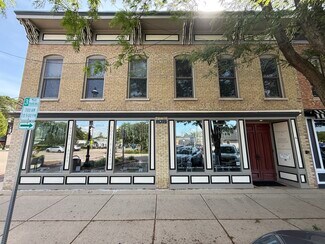 Plus de détails pour 324-326 N River St, East Dundee, IL - Bureau/Local commercial à louer