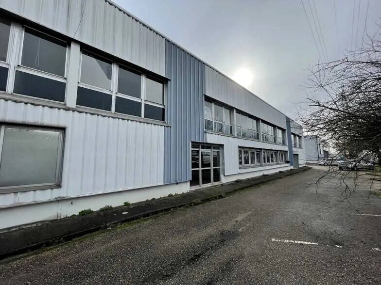 Bureau dans Sotteville-lès-Rouen à louer - Photo de l’immeuble – Image 1 sur 10