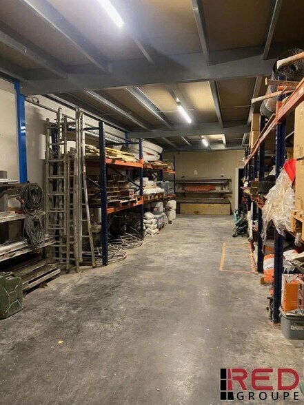 Local d’activités dans Gardanne à louer - Photo intérieure – Image 2 sur 5