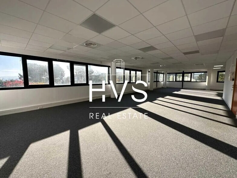 Bureau dans Aix-en-Provence à vendre - Photo intérieure – Image 2 sur 9