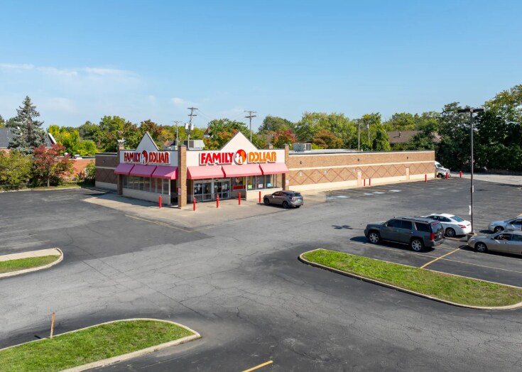 3787 Pearl Rd, Cleveland, OH à vendre - Photo de l’immeuble – Image 3 sur 3